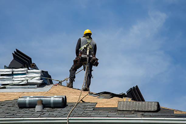 Professional Gutter Installation technician working in Bainbridge, OH